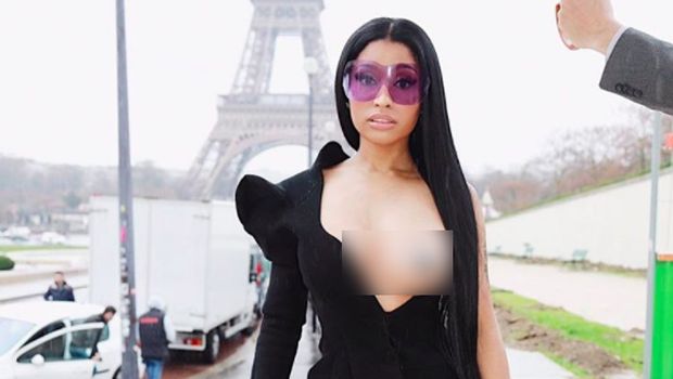 Sederet Pesohor yang Menutup Puting dengan Plester