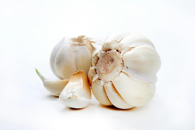 Selain Untuk Masak, Bawang Putih Ampuh Atasi Batuk Hingga Jerawat! (1)