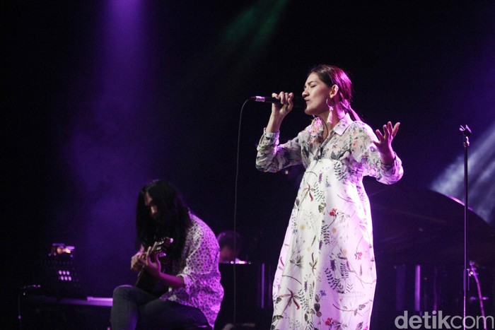 Penampilan Monita Tahalea di Java Jazz Festival 2017.