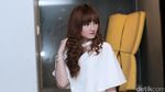 Billa Barbie Cikarang tampil Keriting, Yay or Nay?