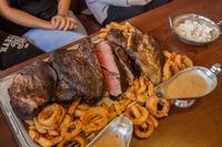 Apakah Anda Bisa Habiskan Steak Raksasa Seberat 6 Kg Ini?