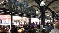 Masih dalam kawasan yang sama dengan pasar, wisata kuliner French Market menyajikan berbagai macam pilihan kuliner untuk wisatawan (Angga/detikTravel)