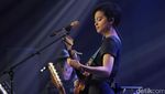 Terhanyut Penampilan Manis Eva Celia