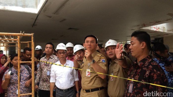 Ditemani Ketua PKB DKI, Ahok Tinjau Masjid Raya Jakarta