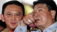 Gubernur DKI Jakarta Basuki Tjahaja Purnama (Ahok) berbincang dengan Kadishub DKI Jakarta Andri Yansyah di sela-sela peluncuran program Polwanku, Sahabatku.