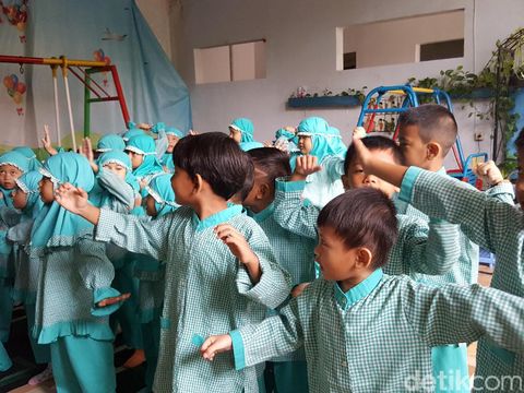 Keseruan mendongeng di TKIT Permata Hati