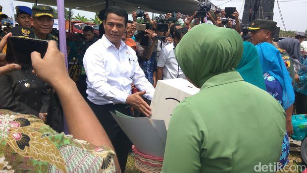 Mentan kunjungan kerja di Lamongan