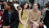 Model berusia 25 tahun tersebut tetap terlihat menawan. Vittorio Zunino Celotto/Getty Images/detikFoto.