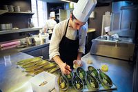 Restoran Ini Hadirkan Sesi Terapi bersama Psikolog untuk Pegawainya