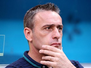 Pelatih Dipecat meski Timnya Masih Unggul 6 Poin di Puncak Klasemen