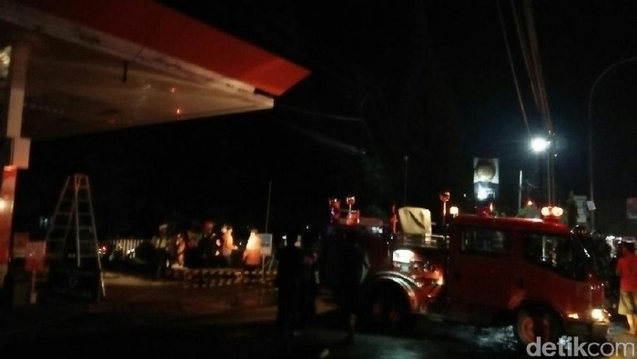 Tangki SPBU di Maros Meledak, 8 Korban Dilarikan ke RS