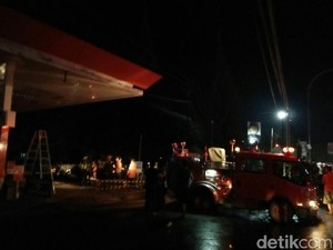Tangki SPBU di Maros Meledak, 8 Korban Dilarikan ke RS