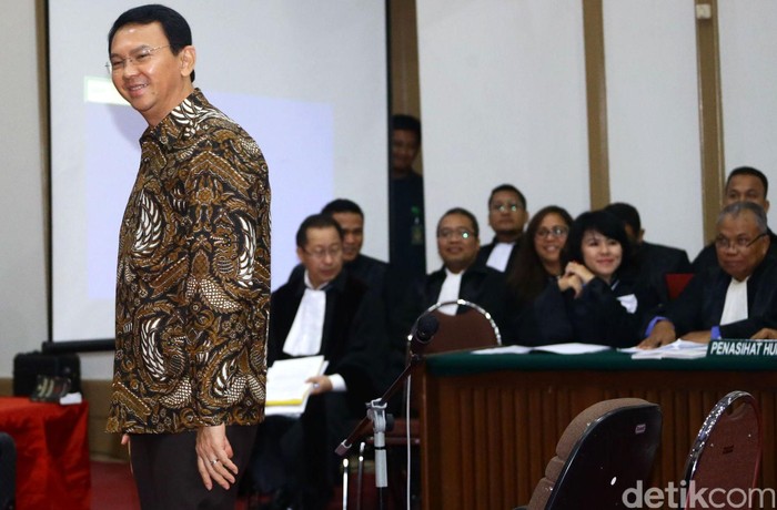 Pengacara Ahok akan Hadirkan 4 Saksi di Sidang Pekan Depan