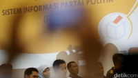 Setidaknya, 38 partai dari 78 partai yang terdaftar mengikuti pemaparan SIPOL.