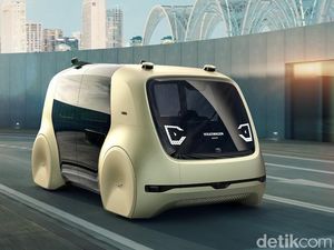 Singapura Kecipratan Mobil Tanpa Sopir VW