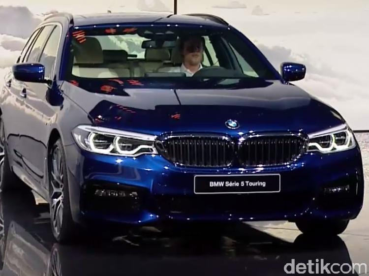 Mobil Keluarga BMW