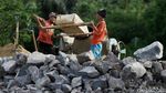 Melihat Para Pekerja Tol Trans Sumatera