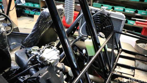 Mengintip Dapur Pembuatan Mobil Nasional Komodo