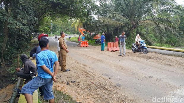 Jalan Amblas di Kampar Riau Sudah Bisa Dilalui