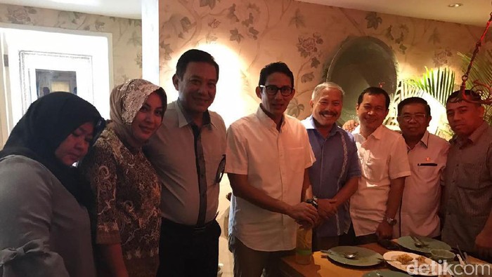 Bertemu Anggota DPRD dari Demokrat, Sandiaga: Bukan Sinyal dari DPP