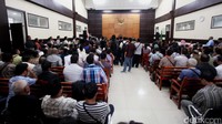 Pengunjung memadati sidang vonis pemimpin Gafatar.