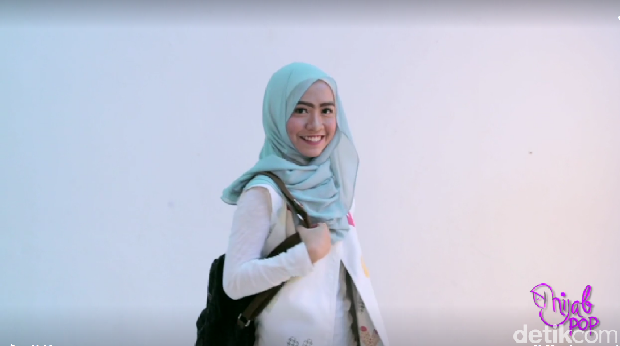 Tutorial Hijab untuk Traveling Ala Juara 1 Sunsilk Hijab Hunt 2016
