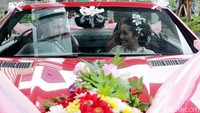 Keduanya tampak sedang menjalani adegan pernikahan. (Dok. detikHOT)