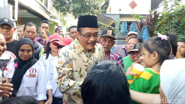 Djarot Ingatkan Warga Agar Tidak Tertipu Kampanye Hitam