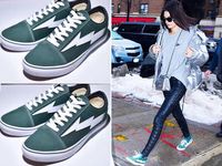 5 Sneakers Andalan Kendall Jenner yang Patut Jadi