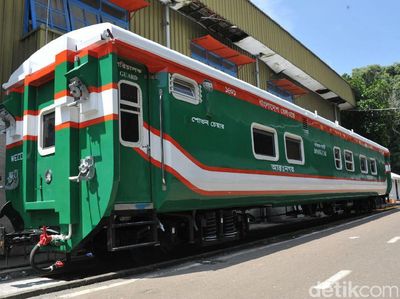 Ini Kereta dan Pesawat yang Dibanggakan Jokowi di Depan DPR