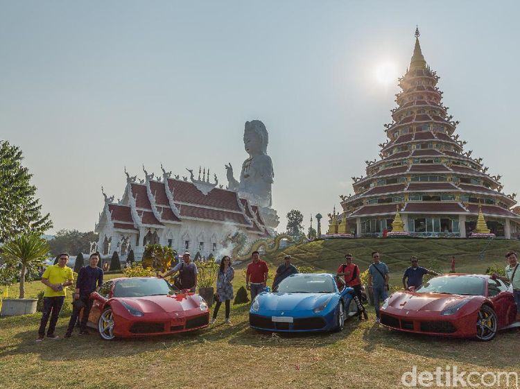 Pengguna Ferrari Indonesia Jalan-jalan di Chiang Rai