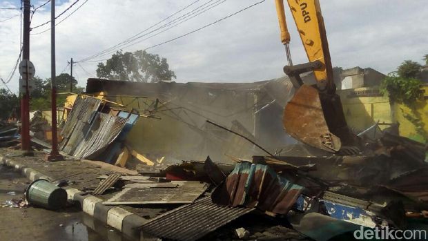 Pemkot Jaktim Tata Ulang PKL di Terminal Kampung Rambutan