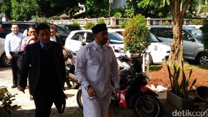 Cerita Ustad Ganteng Eks Model Tentang Kehidupan Islam di 