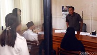 Sidang kali ini diagendakan mediasi, seperti yang diungkapkan oleh pengacara Al Habsyi bahwa ia ingin mediasi dengan sang istri. Pool/Noel/detikFoto.