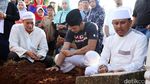 Tegarnya Iko Uwais Melepas Sang Ayah