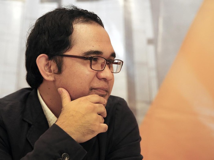 Direktur Advokasi PUKAT UGM, Oce Madril