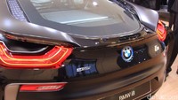 Bagian belakang i8, konsumen di Indonesia juga akan segera mendapatkan BMW i8. Foto: Dina Rayanti