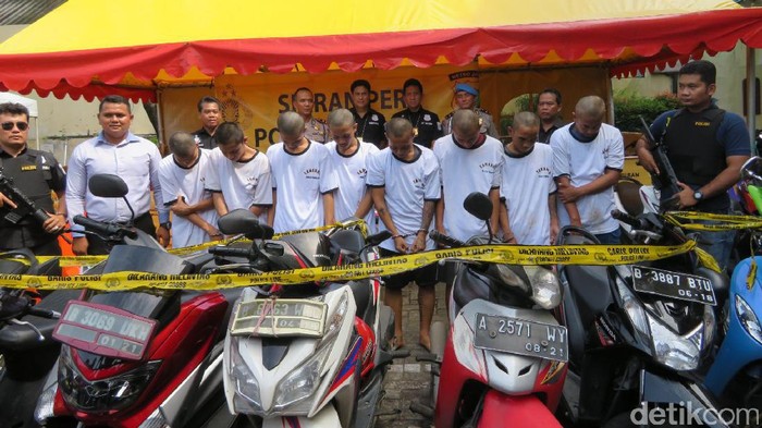 Polisi Tangkap Bandit yang Beroperasi di Flyover Tambora