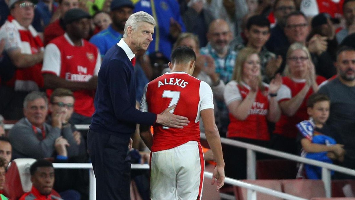Arsene Wenger memastikan Alexis Sanchez tidak dijual. Foto: Getty Images Sport/Paul Gilham