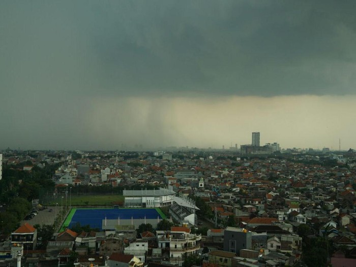 Pesan Kemenkes Ketika Hadapi Cuaca Ekstrem dari Siklon Cempaka