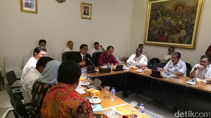 Warga DKI Harus Bisa Memilih, Sumarsono Bahas DPT dengan KPUD
