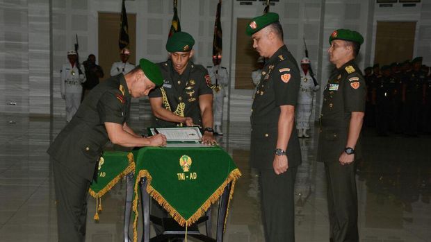 Alfret Denny Tuejeh Resmi Jabat Kadispen TNI AD