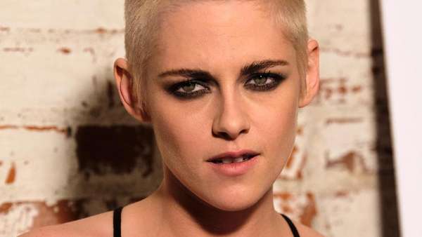 Bikin Pangling, Kristen Stewart Tampil Botak Bikin Pangling, Kristen Stewart Tampil Botak