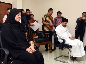 Al Habsyi Terlihat Bawa Yuyun di Pesawat, Apa Kata Putri Aisyah?