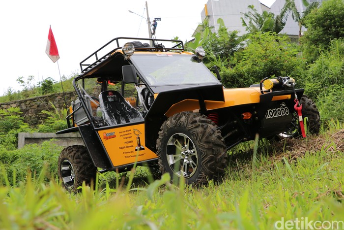 Mahindra Komodo