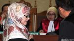 Ratu Atut Jalani Sidang Perdana Kasus Alkes