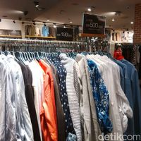 Cotton On Diskon Hingga 50%, Kaus Mulai dari Rp 100 Ribu