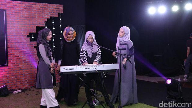 Turut Meriahkan d'Hot Music Day, 4 Finalis Sunsilk Hijab Hunt 2016 Memang Cinta Musik
