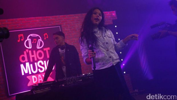 Isu Selingkuh Soal Skandal Raffi-Ayu, Aming Gugat Cerai Evelyn