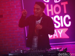 Ada Perbedaan Antara DJ dan Produser Musik